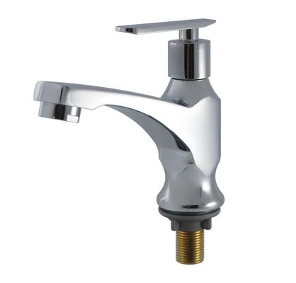 Robinet de lavabo monotrou à montage sur pont en laiton avec finition polie pour salle de bain