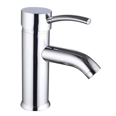 Faucet d'évier de salle de bain moderne avec cartouche en terre cuite conception de poignée unique et finition chromée